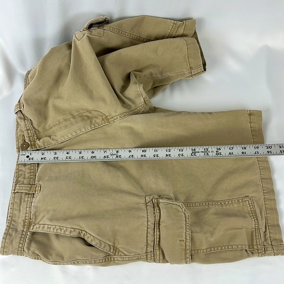 Old Navy Men's Distressed Cargo Shorts Khaki Tan Size 34 - Picture 9 of 15